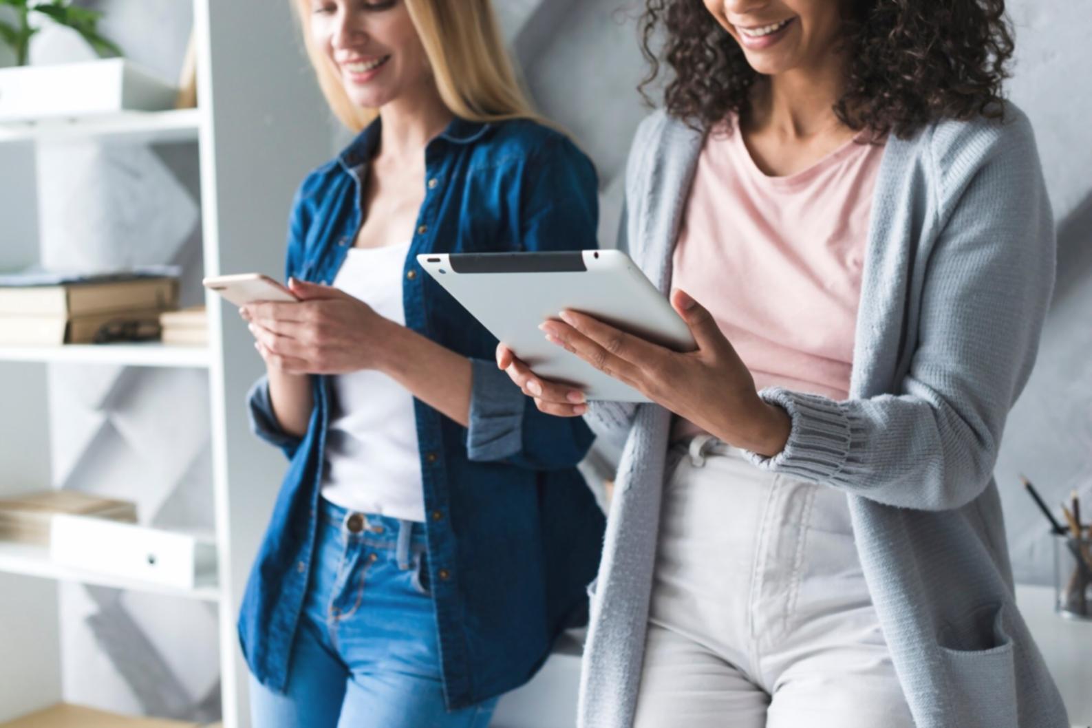 Análisis de datos financieros con gráficos y métricas empresariales
